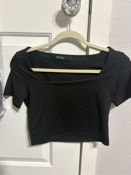Boohoo Tops - Boohoo Black Square Neck Short Sleeve Crop Top